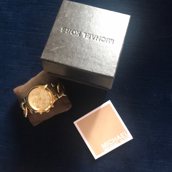 MK USED WATCH - Picture 5 of 5